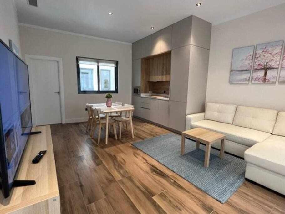 Deluxe Twobedroom Apartment Seville Downtown Buitenkant foto