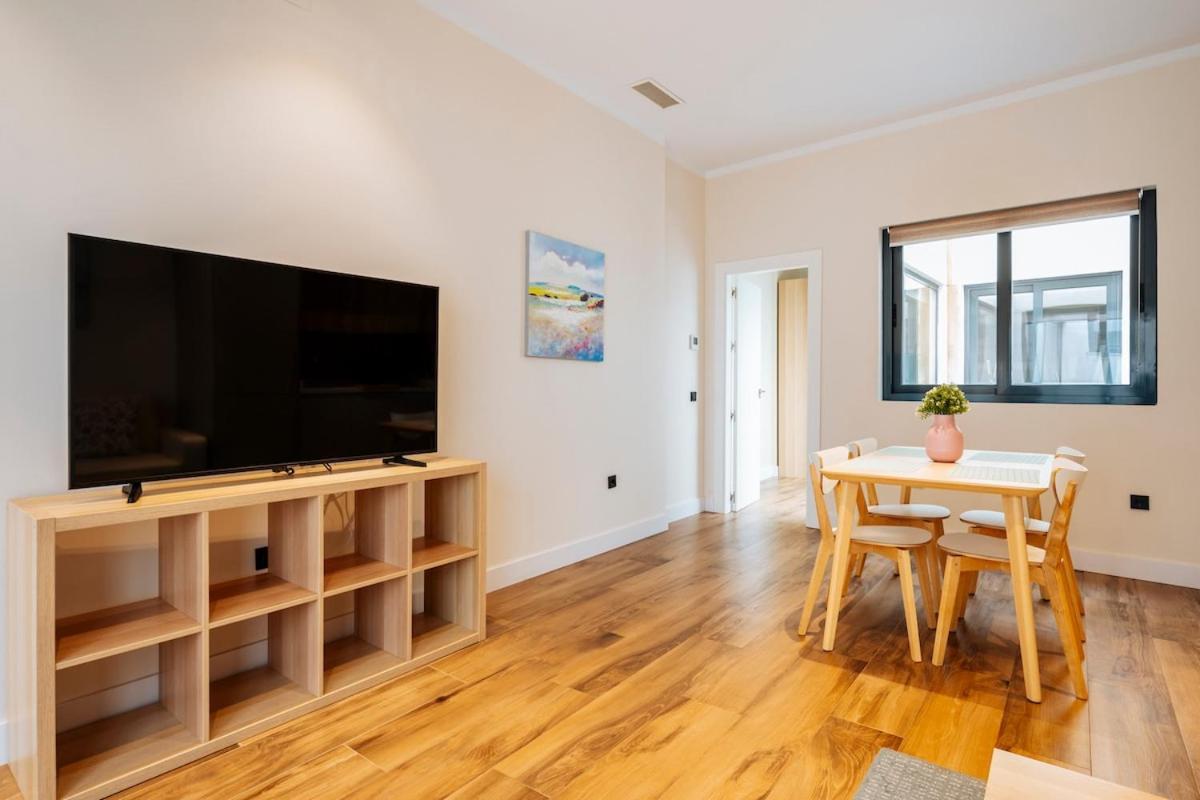 Deluxe Twobedroom Apartment Seville Downtown Buitenkant foto